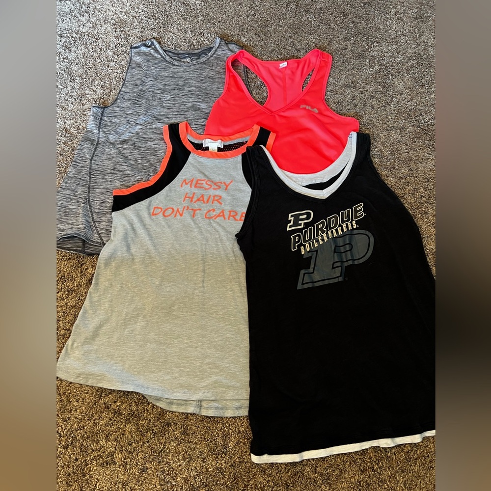 4 ACTIVEWEAR tank tops size medium